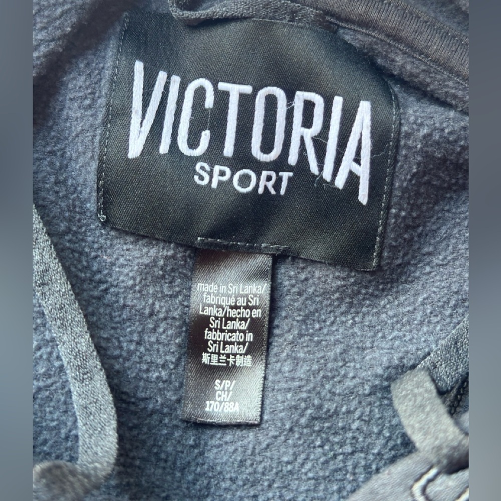 Victoria Sport Open Back Hoodie - Picture 4 of 4